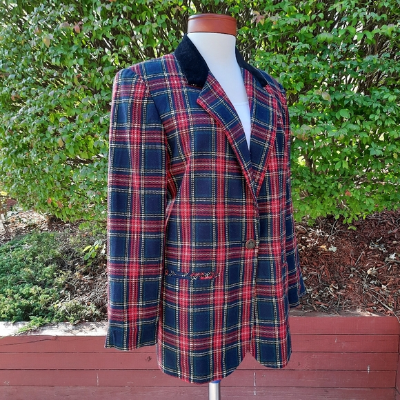 Vintage Y2K Tartan Plaid Wool and Velvet Collar Blazer Winter Classic - Picture 2 of 11